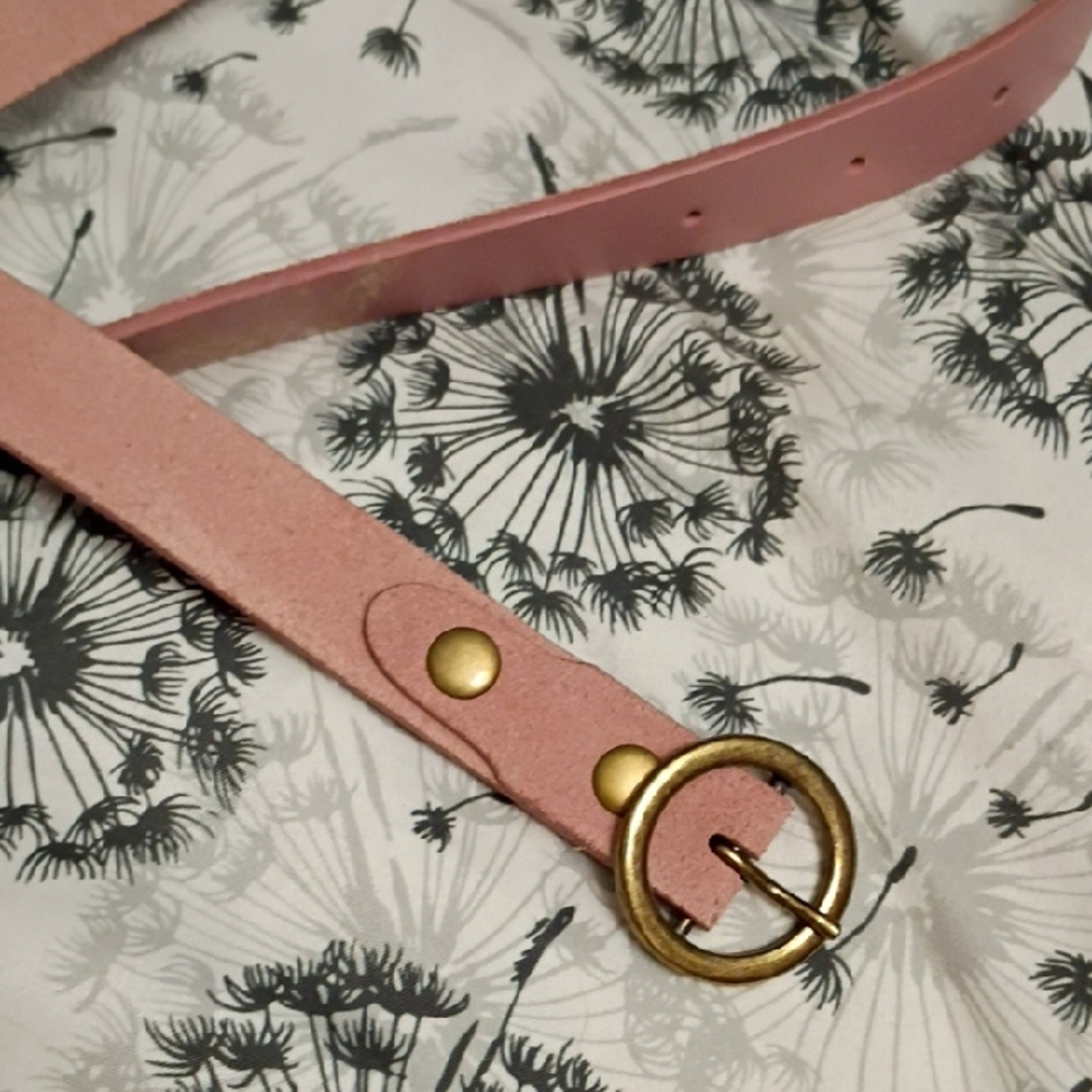 Women's  Soft Pink Suede Belt with Gold Buckle Lg 46" Excluding Buckle